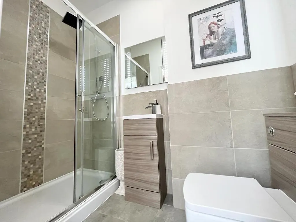 Unique & Luxurious 2 Bedroom City Centre Apartment Nottingham 0*,  Birleşik Krallık
