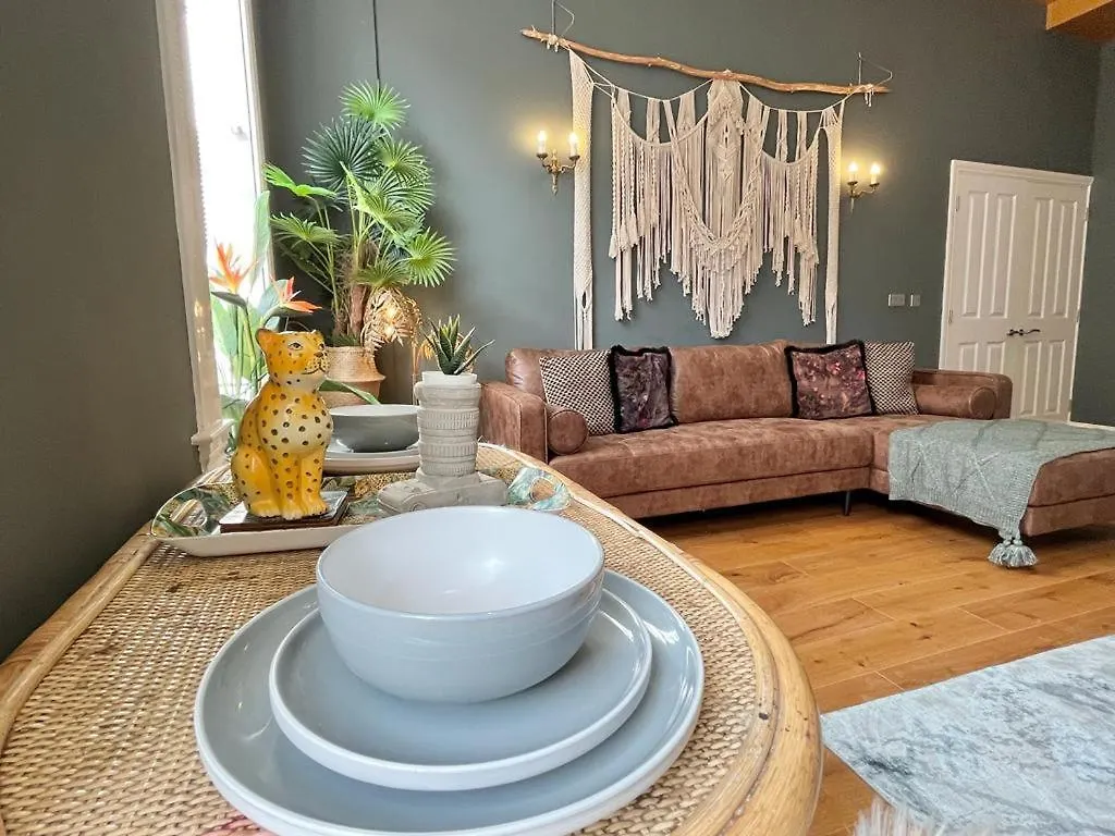 Unique & Luxurious 2 Bedroom City Centre Apartment Nottingham